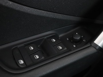 Audi Q2 SUV Facelifting 1.5 35 TFSI 150KM 2021 Audi Q2 Kamera, Navi, Aut.klima, Podg.fotele,, zdjęcie 33