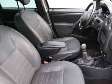 Dacia Duster I SUV Facelifting 1.2 TCe 125KM 2014 Dacia Duster 1.2 TCe, Skóra, Navi, Klima, zdjęcie 8