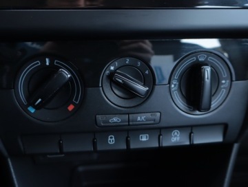 Skoda Rapid II Liftback Facelifting 1.0 TSI 110KM 2019 Skoda Rapid 1.0 TSI, Salon Polska, Serwis ASO, zdjęcie 12