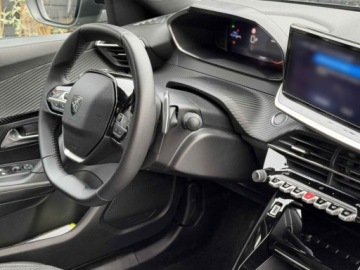 Peugeot 2008 II 2026 Od ręki - Allure e-DCS 1.2 mHEV 110KM / Pakiet Vision &amp; Drive Assist+, zdjęcie 4