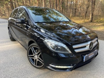 Mercedes Klasa B W246 Sports Tourer 180 BlueEFFICIENCY 122KM 2012 Mercedes-Benz Klasa B B180 Benzyna Super Kondycja Grzane Fotele Tempomat P
