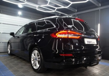 Ford Mondeo V Kombi 2.0 TDCi 150KM 2019 Ford Mondeo Automat _ 2.0 diesel _ Bardzo bogata wersja wyposazenia _ 2.0, zdjęcie 3