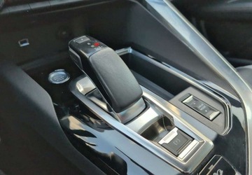 Peugeot 3008 II Plug-In Hybrid HYbrid4 300 PHEV 300KM 2020 Peugeot 3008 1.6 PureTech HYbrid4 GT SS EAT8 300KM Automat SalonPL Bogata, zdjęcie 13