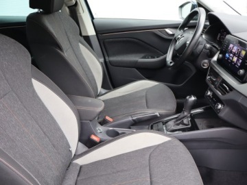 Skoda Kamiq Crossover 1.5 TSI 150KM 2021 Skoda Kamiq 1.5 TSI, Salon Polska, Serwis ASO, zdjęcie 8