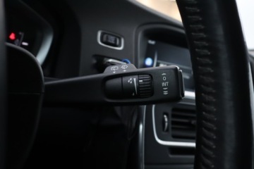 Volvo V60 I Kombi Facelifting 2.0 D4 DRIVE-E 181KM 2014 Volvo V60 D4 2.0, 178 KM, Navi, Klima, zdjęcie 20