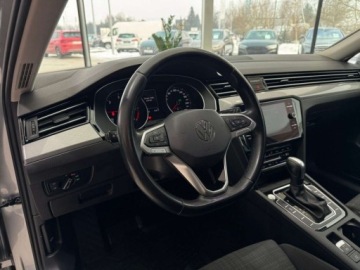 Volkswagen Passat B8 Variant Facelifting 2.0 TDI SCR 150KM 2020 Volkswagen Passat EVO Business Kamera cofania Asystent parkowania ACC, zdjęcie 6