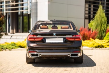 BMW Seria 7 G11-G12 Sedan 750i 450KM 2016 BMW G12 750Li xDrive Individual, zdjęcie 4