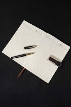 Набор Peterson ШАРИКОВАЯ РУЧКА + БЛОКНОТ С ГРАВИРОВКОЙ в подарок на Конец года