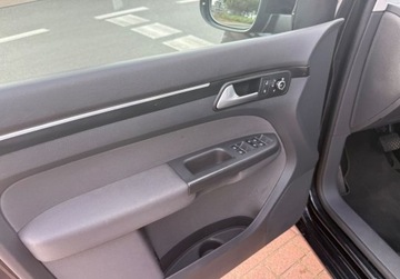 Volkswagen Touran II 2.0 TDI 140KM 2015 Volkswagen Touran 2.0Tdi DSG 7-mio osobowy MAX Opcja 2.0 Diesel 140KM, zdjęcie 18