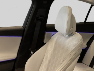 Mercedes Klasa E W214 Sedan 2.0 220d 197KM 2025 E Klasa 220 d 4-Matic Avantgarde 2.0 (197KM) 2025, zdjęcie 3