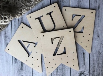 Украшение вымпела ДЕРЕВЯННОЙ ГИРЛЯНДОЙ