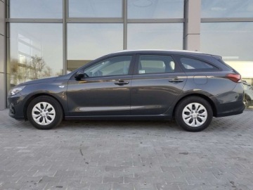 Hyundai i30 III Wagon Facelifting 1.0 T-GDI 120KM 2022 Hyundai i30 1.0 T-GDI MODERN , Salon PL, FV 23 Benzyna 120KM, zdjęcie 2