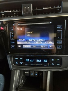 Toyota Corolla XI Sedan Facelifting 1,6 Valvematic 132KM 2017 Toyota Corolla Comfort Pakiet Tech Pakiet Style 1.6 132 KM Salon PL ASO, zdjęcie 17