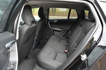 Volvo V60 I Kombi Facelifting 2.0 D2 DRIVE-E 120KM 2015 Volvo V60 2.0d 120KM Manual 2015r. LED NAVi TEMPOM, zdjęcie 13