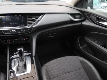 Opel Insignia II Sports Tourer 2.0 CDTI 170KM 2019 Opel Insignia 2.0 CDTI, Salon Polska, Serwis ASO, zdjęcie 7