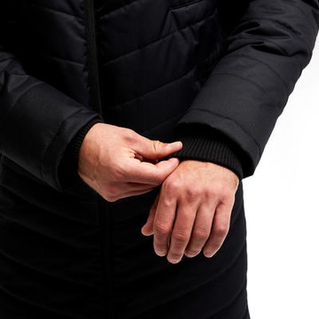 Длинная футбольная парка