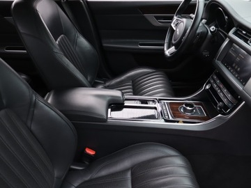 Jaguar XF II Sportbrake 2.0 i4D 240KM 2019 Jaguar XF 25d AWD, Salon Polska, 1. Właściciel, zdjęcie 8
