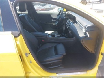Mercedes CLA C118/X118 2022 Mercedes-Benz CLA 250 2022 2.0l 2.0 Benzyna 221KM, zdjęcie 9