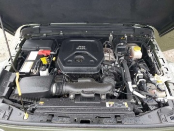 Jeep Wrangler IV 2021 Jeep Wrangler Unlimited Sahara 2021 2.0 Benzyna 270KM, zdjęcie 6