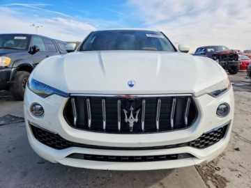 Maserati Levante 2022 Maserati Levante 2022 MASERATI LEVANTE BASE 3.0 Benzyna 255KM, zdjęcie 1