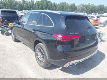 Mercedes GLC C254/X254 2024 Mercedes-Benz GLC 300 4Matic 2024 2.0l 2.0 Benzyna 255KM, zdjęcie 3