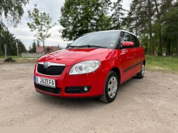 Skoda Fabia II Hatchback 1.2 i HTP 12V 70KM 2009 Skoda Fabia 1.2 12V Sport 70KM 2009r, zdjęcie 1