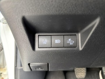 Toyota Yaris III Hatchback 5d Facelifting 2017 1.5 Dual VVT-iE 111KM 2019 Toyota Yaris 1,5-Dual-VVT-iE III (2011-2019) 1.5 P, zdjęcie 17