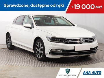 Volkswagen Passat B8 Limousine 2.0 TDI BlueMotion Technology 150KM 2018 VW Passat 2.0 TDI, Salon Polska, Serwis ASO