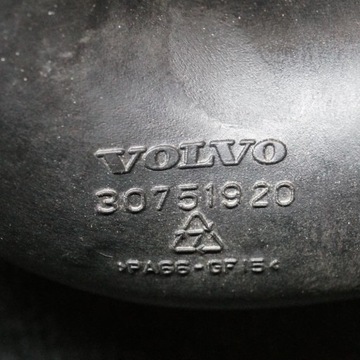30751920 PRAVÝ PŘÍVOD INTERCOOLER VOLVO XC90 I