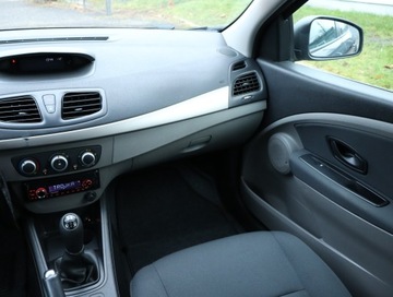 Renault Megane III Hatchback 1.6 16v 100KM 2011 Renault Megane 1.6 16V, Salon Polska, GAZ, zdjęcie 7