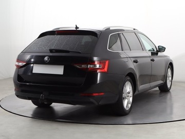 Skoda Superb III Kombi 2.0 TDI 190KM 2017 Skoda Superb 2.0 TDI, Salon Polska, 187 KM, zdjęcie 4
