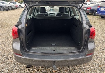 Opel Astra J Sports Tourer 1.4 Turbo ECOTEC 120KM 2011 Opel Astra Samochod z gwarancja 1.4 Benzyna 120KM, zdjęcie 5