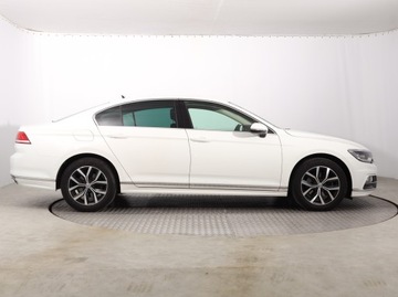 Volkswagen Passat B8 Limousine 2.0 TDI BlueMotion Technology 150KM 2018 VW Passat 2.0 TDI, Salon Polska, Serwis ASO, zdjęcie 5