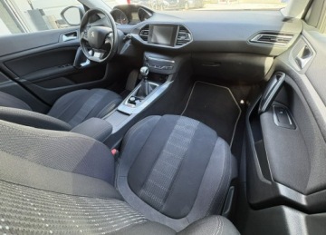 Peugeot 308 II Hatchback 5d 1.2 PureTech 130KM 2014 Peugeot 308 1.2 PureTech | Stan BDB | Bezwypadkowy, zdjęcie 10