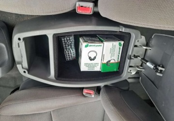  SsangYongKGM Rodius SsangYongKGM Rodius 2.7 Diesel 164KM, zdjęcie 7