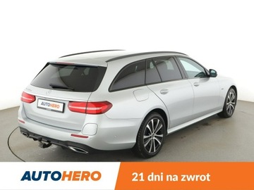 Mercedes Klasa E W213 Kombi 2.0 300de 316KM 2020 Mercedes E 200 PHEV full LED navi skóra/alcantara, zdjęcie 6