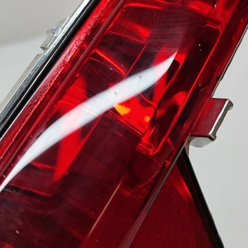 PEUGEOT 208 2020 TŘETÍ SVĚTLO STOP