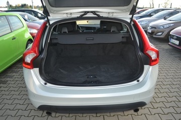 Volvo V60 I Kombi 1.6 T3 150KM 2013 Volvo V60, z Niemiec, OPŁACONY, zdjęcie 8