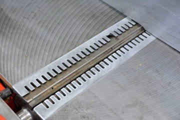 SCM 2250 СТРОГОВАТЕЛЬ И ЗАГУСТИТЕЛЬ - 4 НОЖА 0 500 мм