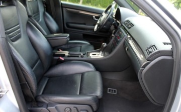 Audi A4 B7 S4 Avant 4.2 V8 344KM 2004 Audi S4 Limousine 4.2v8344KMSzwajcarSerwis 4.2 Benzyna 344KM, zdjęcie 4
