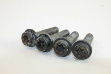 TRIUMPH TIGER 900 T400 ŚRUBY ZACISKÓW PRZÓD