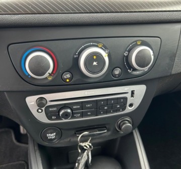 Renault Megane III 2012 Renault Megane 1.6 benzyna doinwestowany zarejestrowany. 1.6 Benzyna 112KM, zdjęcie 13