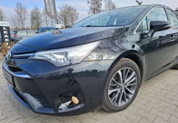 Toyota Avensis III Sedan Facelifting 2015 2.0 D-4D 143KM 2017 Toyota Avensis Toyota Avensis 2.0 Diesel 143KM, zdjęcie 1