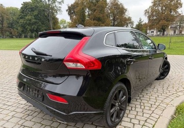 Volvo V40 II Hatchback Facelifting 2.0 D3 150KM 2018 Volvo V40 Volvo V40 D3 Inscription 2.0 Diesel 150KM, zdjęcie 19