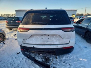 Jeep Grand Cherokee V 2024 Jeep Grand Cherokee Laredo 2024 3.6 Benzyna 293KM, zdjęcie 2