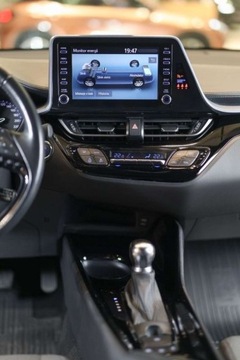 Toyota C-HR I Crossover Facelifting 1.8 Hybrid 122KM 2021 Toyota C-HR 1.8 Hybrid Style 1.8 Hybryda 122KM, zdjęcie 28