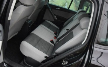 Volkswagen Tiguan I SUV 2.0 TDI CR DPF BlueMotion 140KM 2010 Volkswagen Tiguan 2.0TDI Navi Kamera Oryginal Lakier 2 KPL KOL Sprowadzony, zdjęcie 25