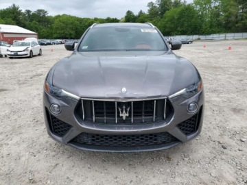 Maserati Levante 2017 Maserati Levante S Sport 2017 3.0l 3.0 Benzyna 424KM, zdjęcie 5