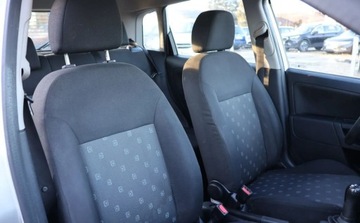 Ford Fiesta VI 1.3 70KM 2004 Ford Fiesta Klimatyzacja , Elektryczne szyby , Radio 1.3 Benzyna 70KM, zdjęcie 13