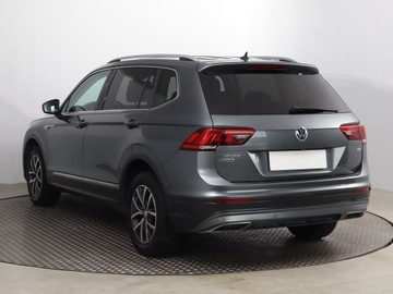 Volkswagen Tiguan Allspace SUV 1.4 TSI ACT 150KM 2018 VW Tiguan Allspace 1.4 TSI, Salon Polska, zdjęcie 3
